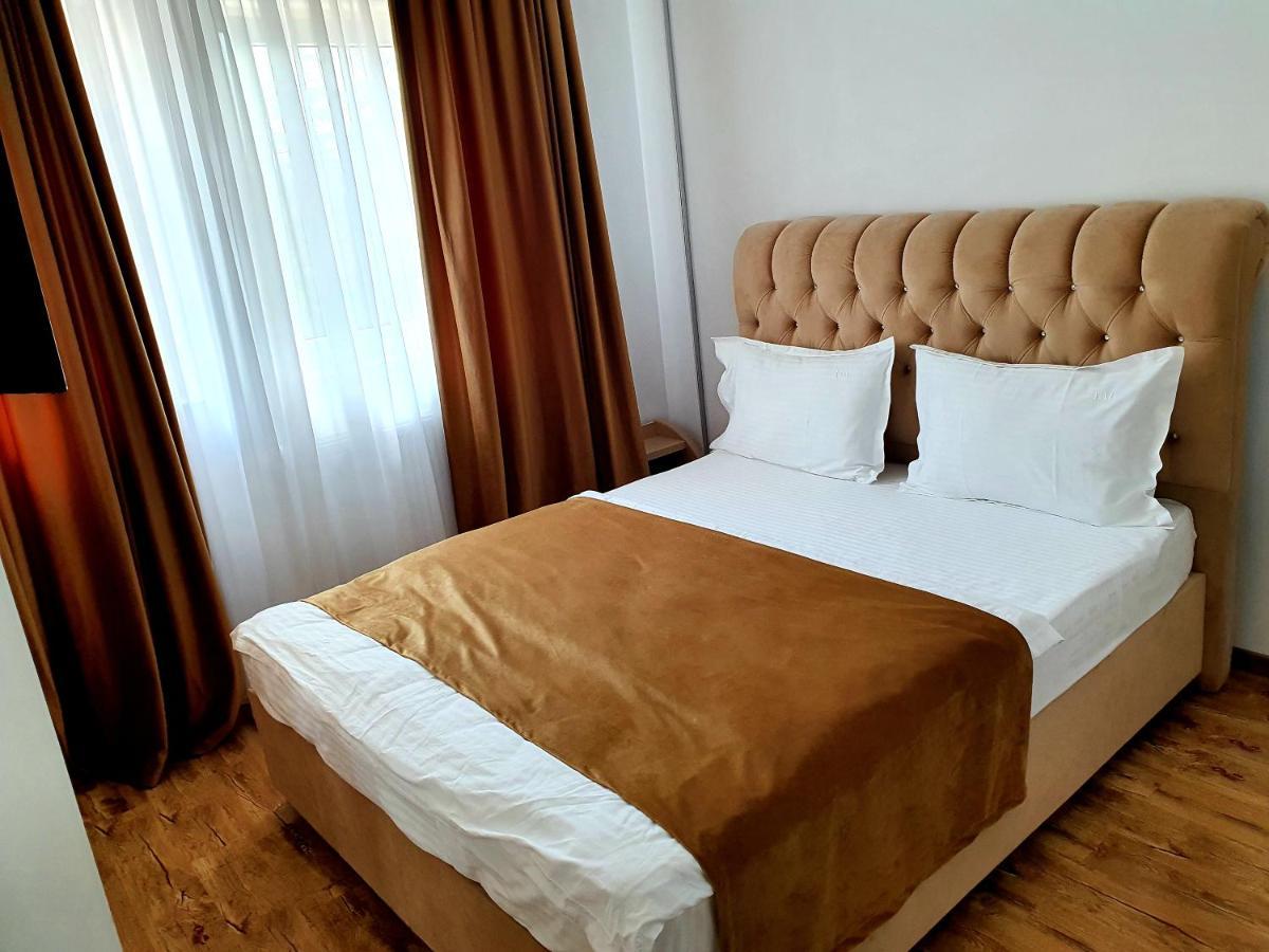 Laura Apartments Σινάια Εξωτερικό φωτογραφία