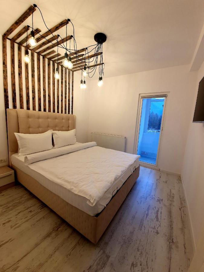 Laura Apartments Σινάια Εξωτερικό φωτογραφία