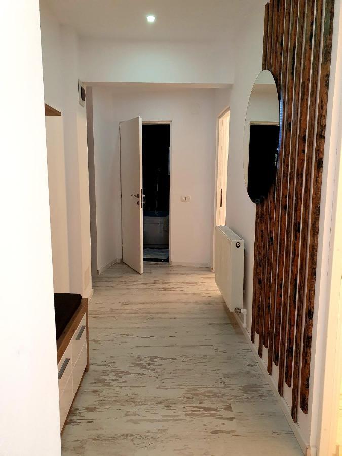 Laura Apartments Σινάια Εξωτερικό φωτογραφία