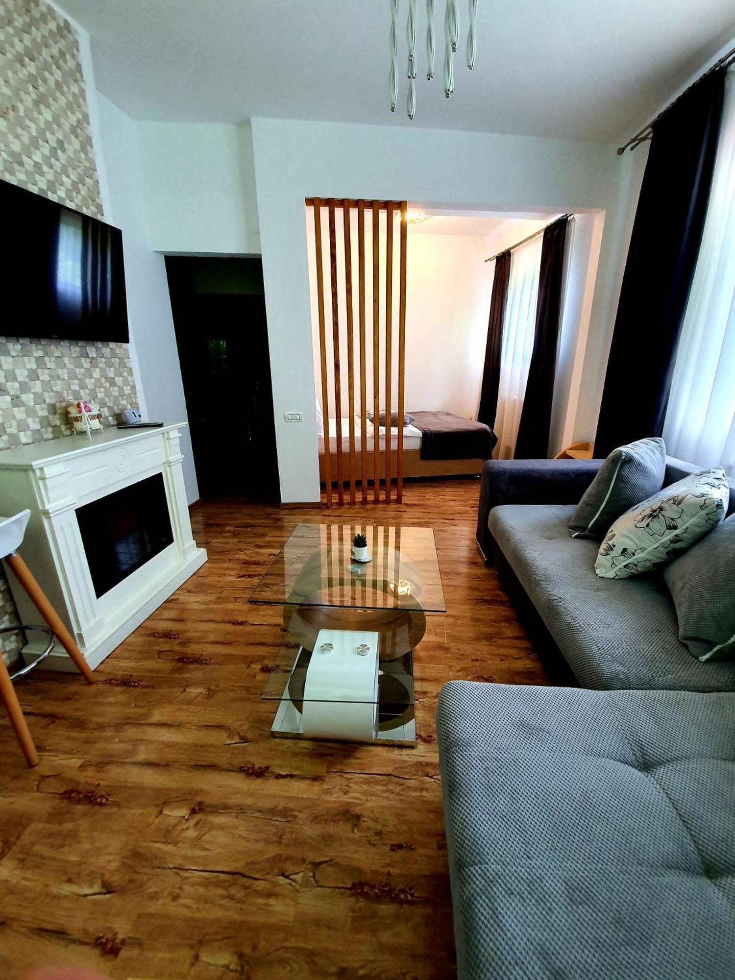 Laura Apartments Σινάια Δωμάτιο φωτογραφία